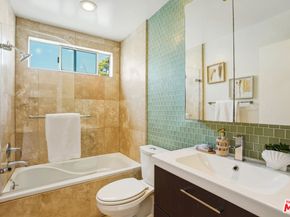917 2nd Street 205, Santa Monica CA 90403