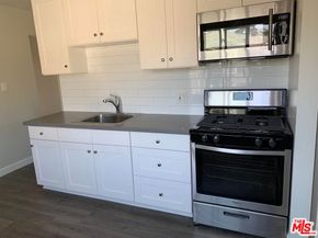 1305 W 37th Place, Los Angeles CA 90007