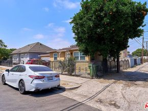 1305 W 37th Place, Los Angeles CA 90007
