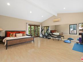 402 11th Street, Santa Monica CA 90402