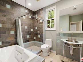 402 11th Street, Santa Monica CA 90402