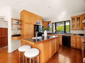483 Arbramar Avenue, Pacific Palisades CA 90272
