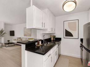 320 Arnaz Drive, Los Angeles CA 90048