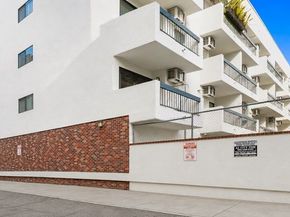 320 Arnaz Drive, Los Angeles CA 90048