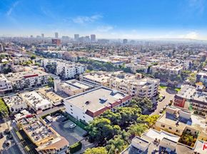 320 Arnaz Drive, Los Angeles CA 90048