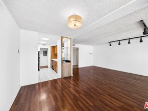 540 Kelton Avenue 402, Los Angeles CA 90024