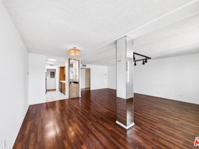 540 Kelton Avenue 402, Los Angeles CA 90024