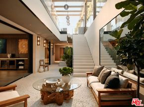 401 N Tigertail Road, Los Angeles CA 90049