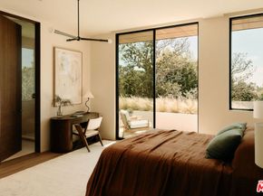 401 N Tigertail Road, Los Angeles CA 90049