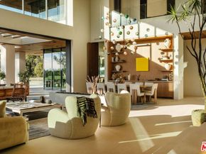 401 N Tigertail Road, Los Angeles CA 90049