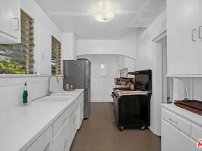2138 Holmby Avenue, Los Angeles CA 90025