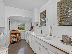 2138 Holmby Avenue, Los Angeles CA 90025