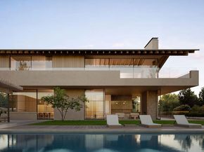 10985 Bellagio Road, Los Angeles CA 90077