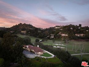 10985 Bellagio Road, Los Angeles CA 90077