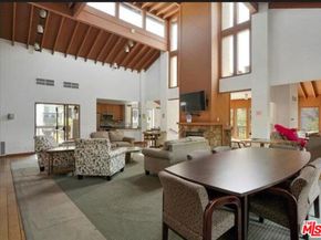 7105 Summertime Lane, Culver City CA 90230