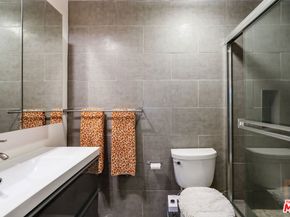 441 Raymond Avenue 5, Santa Monica CA 90405