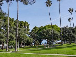 441 Raymond Avenue 5, Santa Monica CA 90405