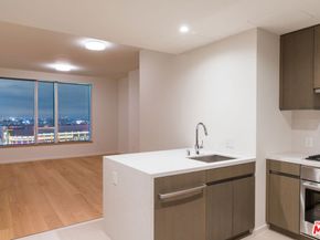 889 Francisco Street 1002, Los Angeles CA 90017