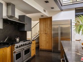 913 Milwood Avenue, Venice CA 90291