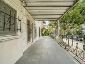 728 S Genesee Avenue, Los Angeles CA 90036