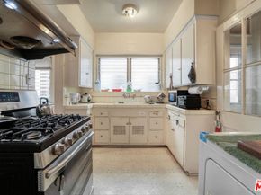 728 S Genesee Avenue, Los Angeles CA 90036