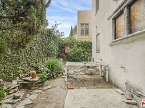 728 S Genesee Avenue, Los Angeles CA 90036