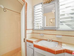 728 S Genesee Avenue, Los Angeles CA 90036