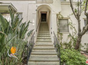 728 S Genesee Avenue, Los Angeles CA 90036