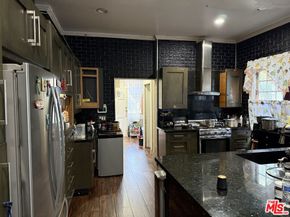 1625 S Bonnie Brae Street, Los Angeles CA 90006