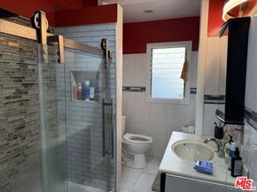 1625 S Bonnie Brae Street, Los Angeles CA 90006