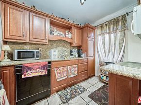 219 N Isabel Street 5, Glendale CA 91206