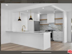 2218 24thh, Santa Monica CA 90405