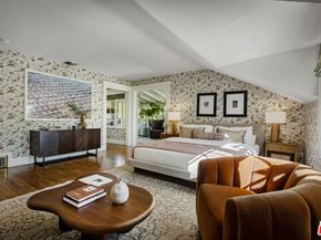 2004 La Brea Terrace, Los Angeles CA 90046