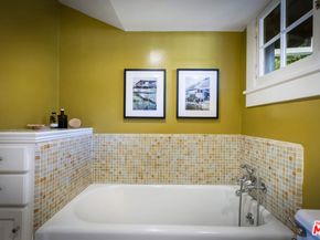 2004 La Brea Terrace, Los Angeles CA 90046