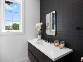 8025 Stewart Avenue, Los Angeles CA 90045