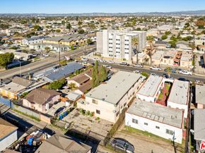 732 W 76th Street, Los Angeles CA 90044