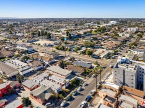 732 W 76th Street, Los Angeles CA 90044