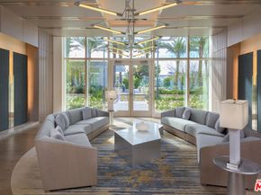 877 Francisco Street 827, Los Angeles CA 90017