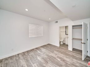 603 W 41st Place, Los Angeles CA 90037