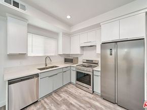 603 W 41st Place, Los Angeles CA 90037