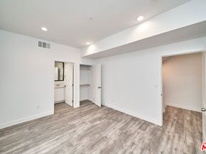 603 W 41st Place, Los Angeles CA 90037