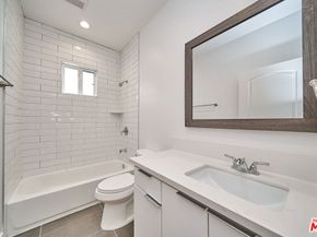 603 W 41st Place, Los Angeles CA 90037