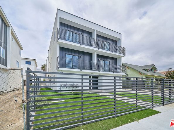 603 W 41st Place, Los Angeles CA 90037