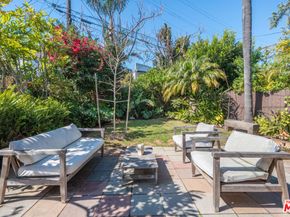 7421 Earldom Avenue, Playa Del Rey CA 90293