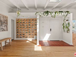 7421 Earldom Avenue, Playa Del Rey CA 90293