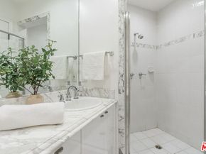 435 Arnaz Drive 304, Los Angeles CA 90048