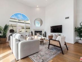 435 Arnaz Drive 304, Los Angeles CA 90048