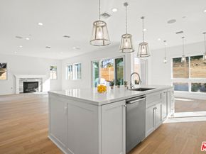 744 Almar Avenue, Pacific Palisades CA 90272