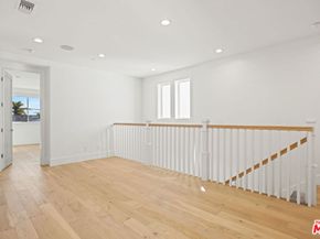 744 Almar Avenue, Pacific Palisades CA 90272