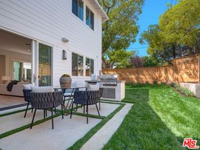 744 Almar Avenue, Pacific Palisades CA 90272